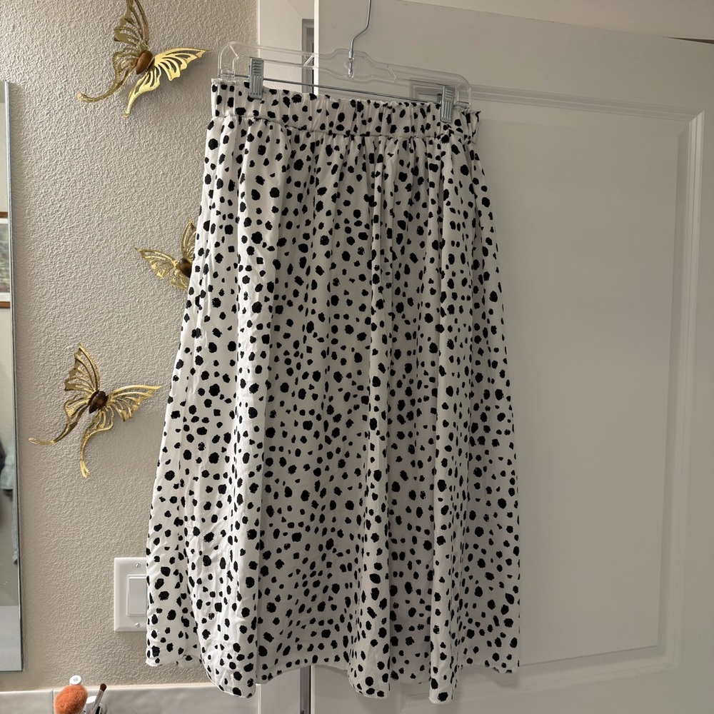 Black and White Spotted Skirt